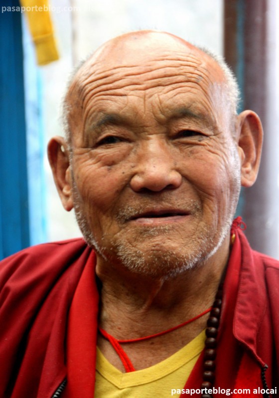 monje budista nepal asia