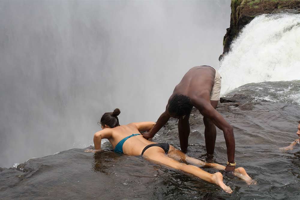 piscina del diablo en las cataratas victoria rio zambeze