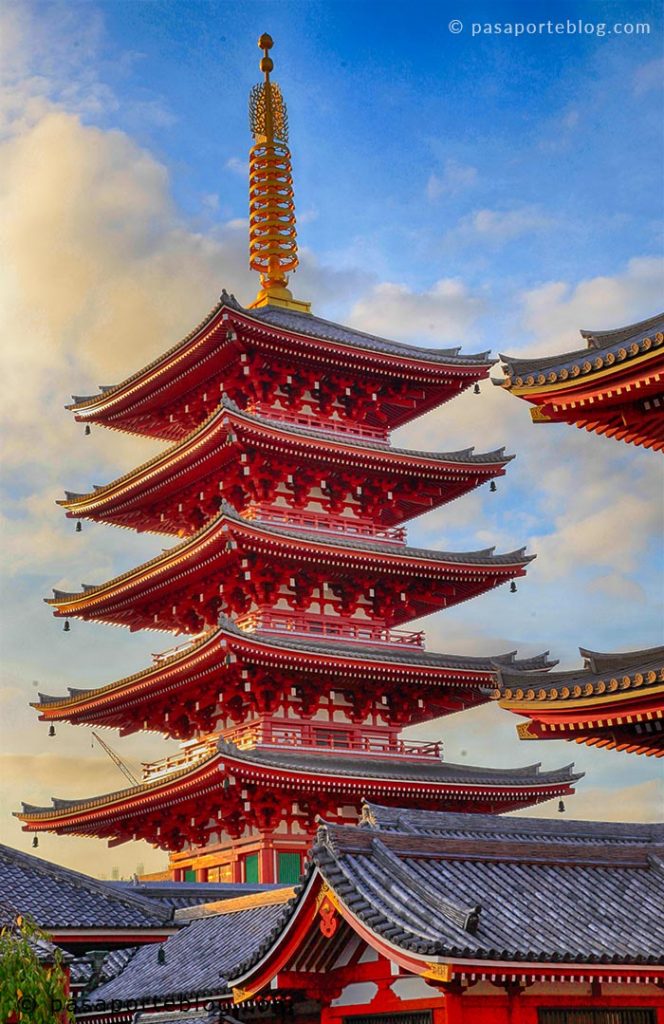 pagoda del templo sensoji que ver en tokio