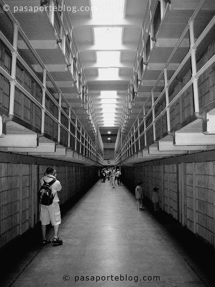 los corredores de la carcel de alcatraz o prision de alcatraz en san francisco